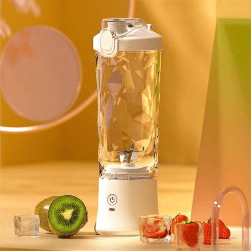 BLENDLY – Portable Smoothie Blender with Rechargeable Battery for Fresh Drinks Anywhere