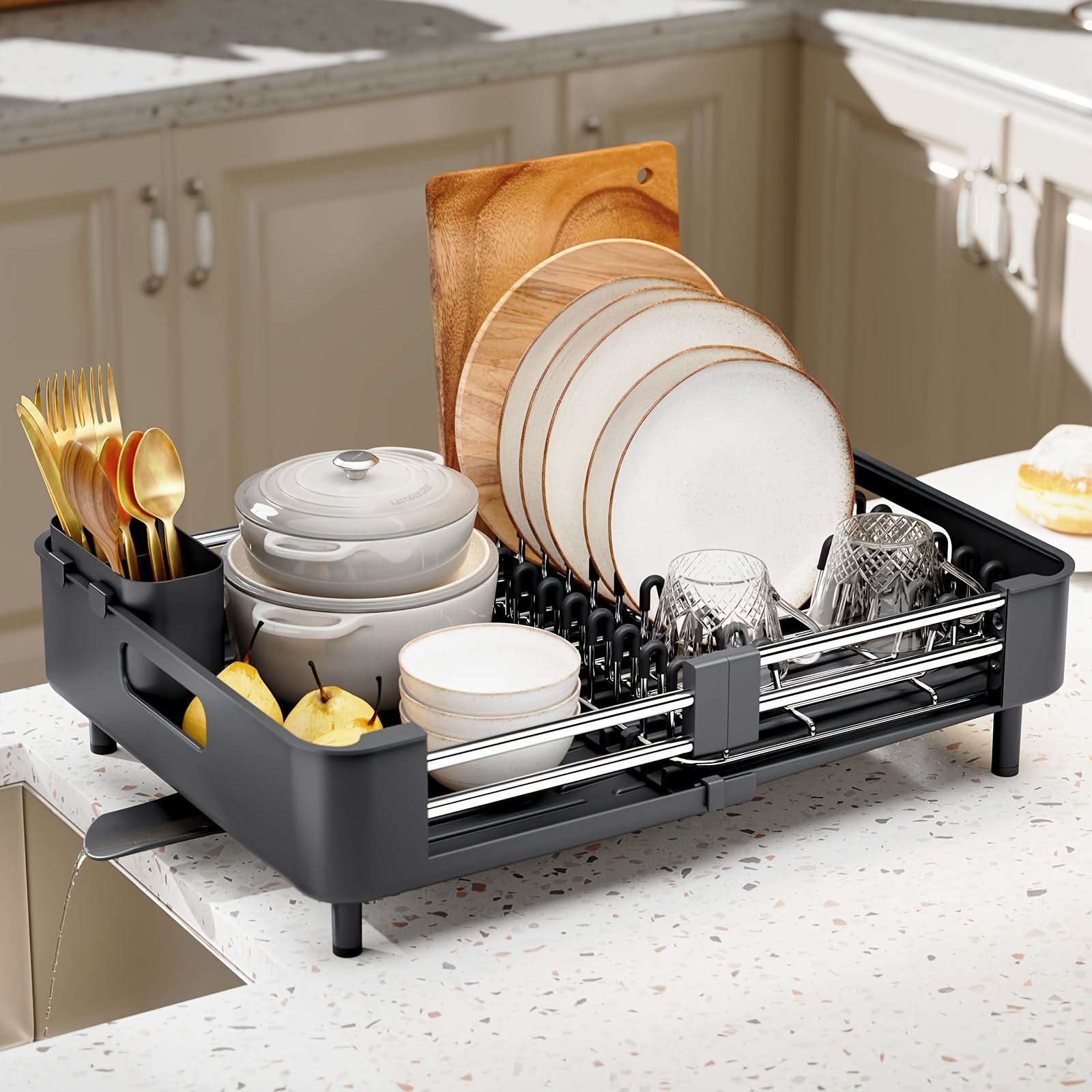 EXTENDNEST – Expandable Dish Rack with Drainage Spout